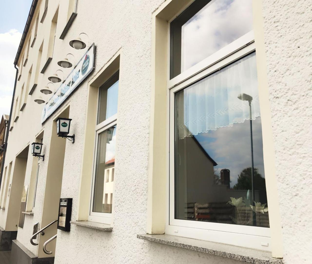 Hotel Goldener Anker Genthin Exterior foto